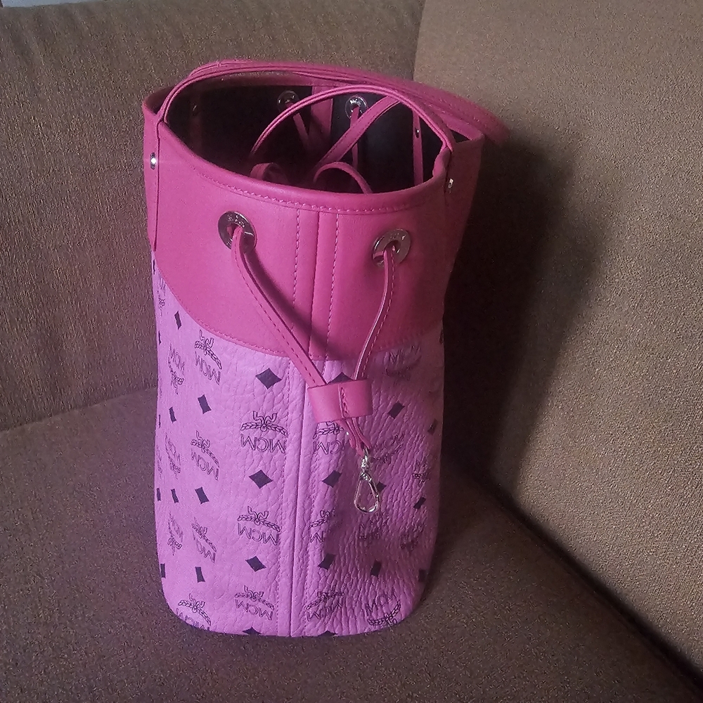 MCM Visetos Pink Tote Bag w/ Pouch - Picture 8 of 16